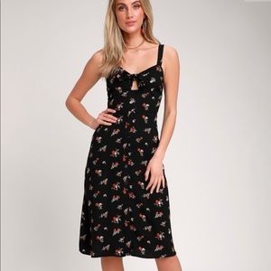 LULUS tie front midi dress
